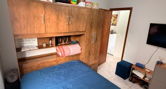 Apto  com 2 dormitórios  LO 105 